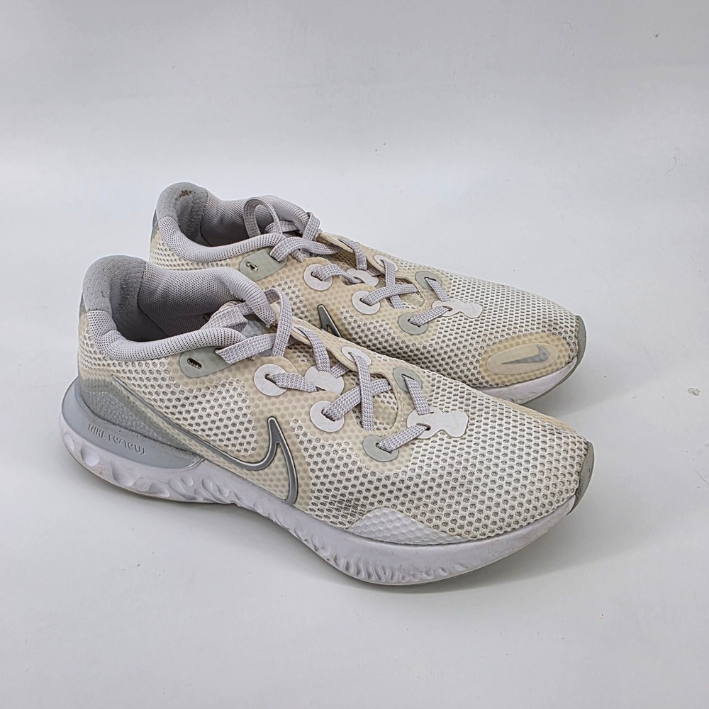 Nike Renew Run Womens Running Shoes White Metallic Silver CK6360-003 Size 6.5